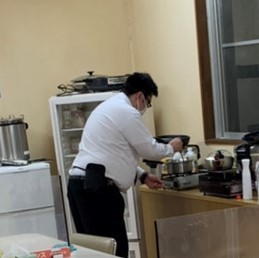 調理中