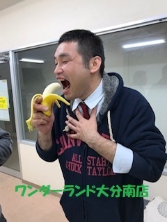 ゴリラ　叫ぶ